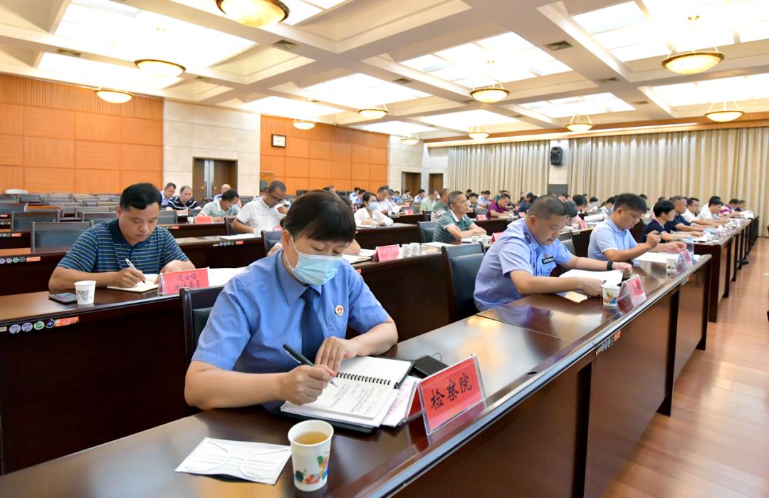 決戰(zhàn)江南電視劇演員表——自然美景中的探索之旅與演員群像展示