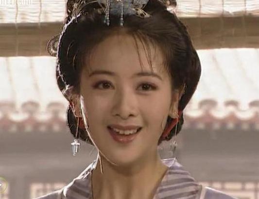 演員靳東的生平簡(jiǎn)介與職業(yè)生涯回顧