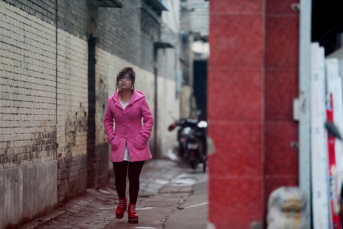 關(guān)于最新坎門站街女的探討與觀察